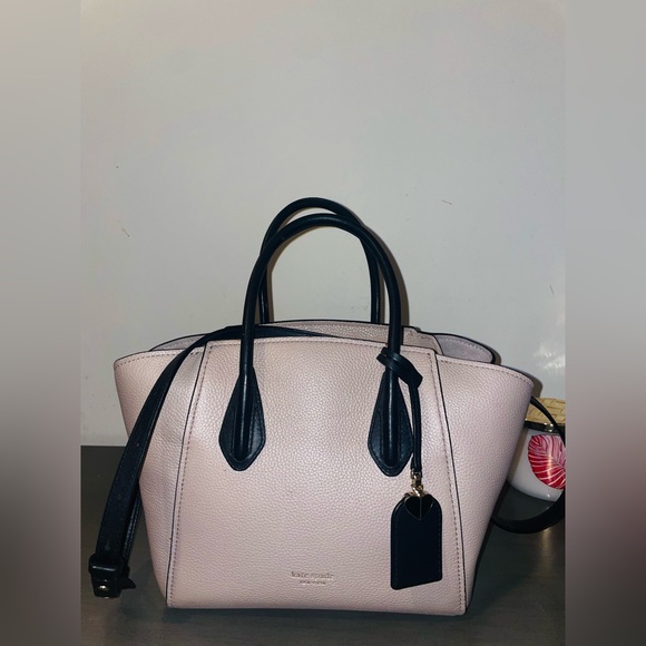 kate spade Handbags - ♠️ Kate Spade Medium Satchel ♠️